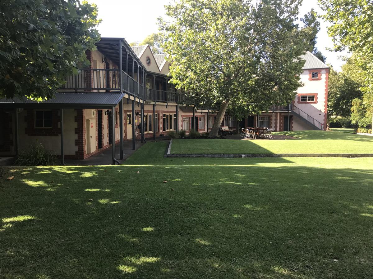 Hotel St Francis Winery Old Reynella Exterior foto